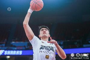 上賽季場(chǎng)均5.1分4.7板 媒體人：寧波男籃兩年合同引進(jìn)魯吐布拉