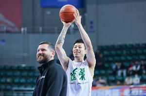 媒體人：上海得到張鎮(zhèn)麟 鋒線實(shí)力提升 國(guó)產(chǎn)鋒線價(jià)值或進(jìn)一步走高