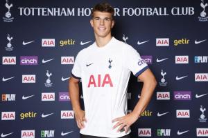 德天空：漢堡敲定租借熱刺18歲中衛(wèi)武什科維奇交易，無(wú)買斷選項(xiàng)