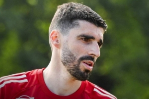 法媒稱巴黎FC將簽下中場里斯-梅洛，布雷斯特主帥確認(rèn)他已經(jīng)離隊