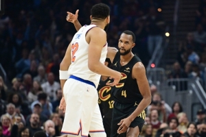 ESPN預(yù)測(cè)新賽季東部冠軍：騎士&尼克斯雙雄爭(zhēng)霸 步行者仍進(jìn)前五