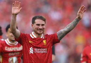 隨隊(duì)記者：麥卡利斯特有望出戰(zhàn)阿森納，索博預(yù)計(jì)繼續(xù)擔(dān)任右后衛(wèi)