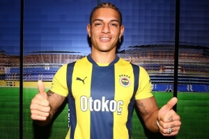 迪馬濟奧：科莫希望再租借一名后衛(wèi)，有意迭戈-卡洛斯&伊戈爾