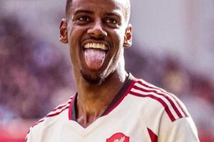 記者：利物浦與紐卡深入談判伊薩克轉(zhuǎn)會(huì)，預(yù)計(jì)明日達(dá)全面協(xié)議！