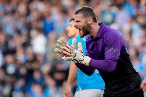 德赫亞之痛！BBC：轉(zhuǎn)會(huì)幕后英雄傳真機(jī)已OUT，現(xiàn)多用數(shù)字掃描文件