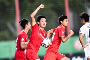 中乙聯(lián)賽第24輪 上海海港富盛經(jīng)開2比2戰(zhàn)平廣州蒲公英德樺綠建