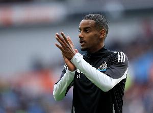 利物浦不再報(bào)價(jià)伊薩克？紐卡跟隊(duì)：紅軍走到這一步了，不會(huì)放棄