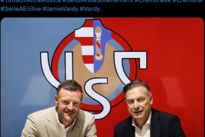 藍(lán)狐傳奇！官方：38歲英格蘭中鋒瓦爾迪加盟意甲克雷莫內(nèi)塞