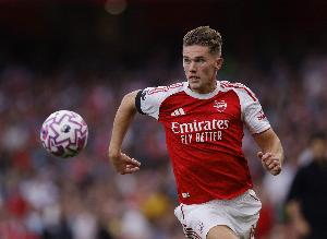 約克雷斯：不清楚伊薩克內(nèi)幕，俱樂部才擁有轉(zhuǎn)會選擇權(quán)而非球員