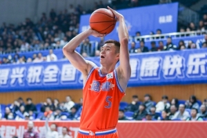 晉江經(jīng)濟(jì)報(bào)：李江淮新賽季是球員兼任福建隊(duì)助理教練