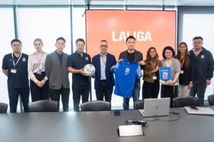 上海申花訪問馬德里，走進西甲及其俱樂部交流經(jīng)驗