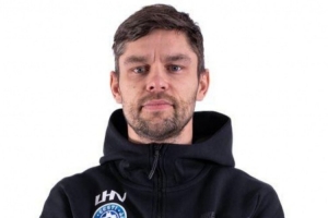 愛沙尼亞主帥：對加圖索進行了詳細研究，我們要作為團隊踢比賽