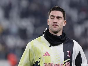 記者：DV9想明夏免簽?zāi)?000萬(wàn)簽字費(fèi)和1000萬(wàn)年薪，國(guó)米已聯(lián)系他