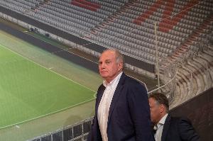 赫內(nèi)斯：對(duì)夏窗引援非常滿意，紐卡簽沃爾特馬德像玩大富翁游戲