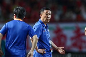 媒體人：國足選帥別只聚焦于中超 崔康熙在中國的口碑已一言難盡