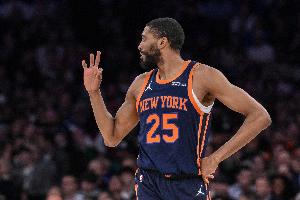 節(jié)末超遠壓哨不中不計入個人投籃！哈特@大橋：你是開拓者！