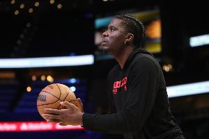 斯通：我覺得卡佩拉想念休斯敦 他希望加入真正有機(jī)會爭冠的球隊