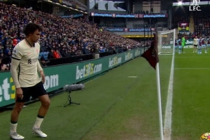 即將客戰(zhàn)伯恩利！利物浦回顧法比尼奧21-22賽季制勝進球