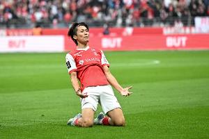 結(jié)束罷賽，蘭斯官方：日本國(guó)腳中村敬斗承諾留隊(duì)，將恢復(fù)訓(xùn)練