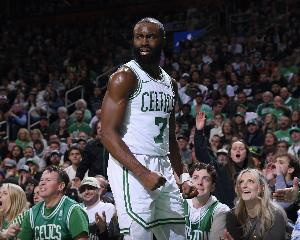 杰倫-布朗：隊里有多人是承擔不同責任的領袖 我更多是發(fā)聲鼓勁的