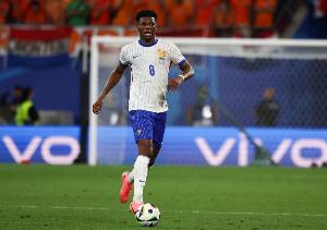 阿斯：瓊阿梅尼在國(guó)家隊(duì)染紅，下次國(guó)際比賽日有望獲得休息機(jī)會(huì)