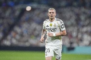 阿斯：馬斯坦托諾提前結(jié)束休假回皇馬訓(xùn)練，他力爭(zhēng)首發(fā)和打進(jìn)首球