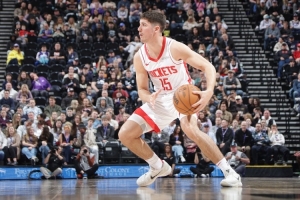 斯通：我們一致認為謝潑德很有天賦 只是需要將天賦轉化到比賽中