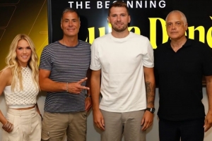 業(yè)務(wù)經(jīng)理：東契奇是個生存者和斗士 他非常堅強(qiáng)而且有韌性！