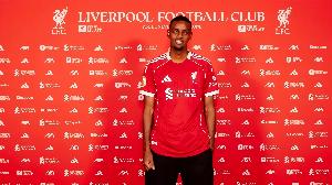 青訓教練：伊薩克14歲前并非最優(yōu)秀 決心踢職業(yè)后他非常專注