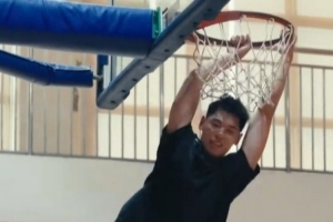 漸入佳境！崔永熙最新訓(xùn)練視頻：扣籃、三分、變向突破皆有展現(xiàn)