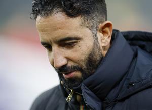 危！郵報：曼聯(lián)眾將對阿莫林的體系失去信心 B費(fèi)對自己的位置不滿