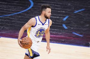 查爾莫斯：庫里不是控衛(wèi) 他不靠傳球主導(dǎo)比賽 對手也不擔(dān)心他傳球