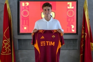 官方：羅馬與18歲青訓中場迪農(nóng)齊奧續(xù)約至2027年，含續(xù)約1年條款