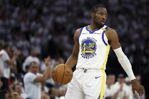 庫(kù)明加認(rèn)為勇士壓制他的野心 若勇士讓步他也愿意讓步