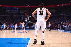 休賽期做了啥來保持狀態(tài)？戈登：練球+打游戲 保持熱愛很重要