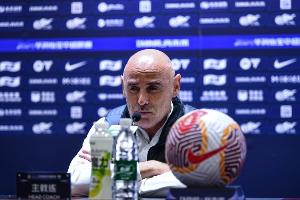 穆斯卡特：上半場邊翼衛(wèi)比較有侵略性 問題就是沒有把握住機(jī)會