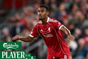 送出助攻+7次對抗成功！赫拉芬貝赫當選本場利物浦隊內最佳球員