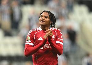 17歲19天，恩古莫哈成利物浦隊史主流歐戰(zhàn)出場最年輕球員