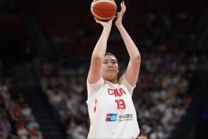 媒體人：楊舒予還有提升空間 張子宇身高優(yōu)勢明顯但防守面積過小