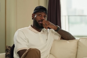 詹姆斯：三分10中9那場(chǎng)賽前熱身時(shí)我就感覺不一樣 預(yù)感自己要爆發(fā)