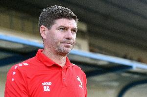 羅布森：杰拉德在沙特的經(jīng)歷不錯(cuò)，我認(rèn)為執(zhí)教雷克瑟姆會(huì)吸引他