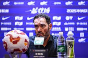 蘇亞雷斯：多兩個人作戰(zhàn)應(yīng)該把比賽拿下來，但沒有得到效果