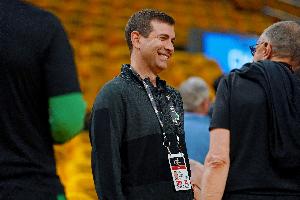 史蒂文斯談新賽季：朝著突破上限方向努力 會持續(xù)對陣容評估