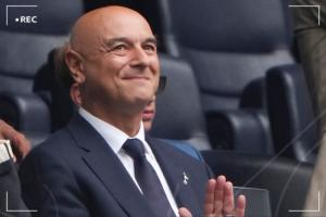 掃地出門！TA：熱刺不讓列維回去收東西，用車送回他和妻子的物品