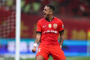 萊昂納多談讀秒絕殺：最近比較自信，進球機會出現(xiàn)時就要把握住