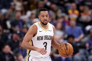 場(chǎng)均20+就入選全明星？甜瓜&布克等人不認(rèn)同 一人10年都沒入選過