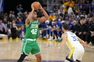 A-級(jí)簽約！霍福德以多年合同加入勇士 帶來寶貴的經(jīng)驗(yàn)與投射能力