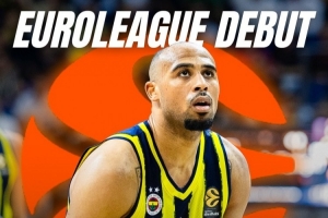 20分鐘砍20分！！霍頓-塔克歐冠籃首秀助費(fèi)內(nèi)巴切大勝！