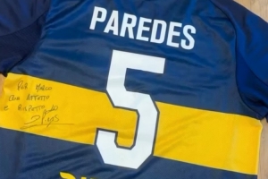 收藏品！馬特拉齊社媒曬帕雷德斯、迪巴拉簽名球衣