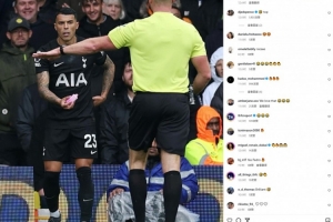 郵報(bào)：利茲聯(lián)球迷?xún)纱纬療岽糖騿T扔?xùn)|西，俱樂(lè)部恐面臨巨額罰款